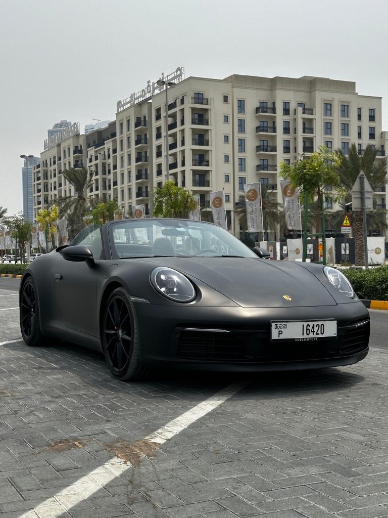 Rent Porsche Carrera S 911 in Dubai