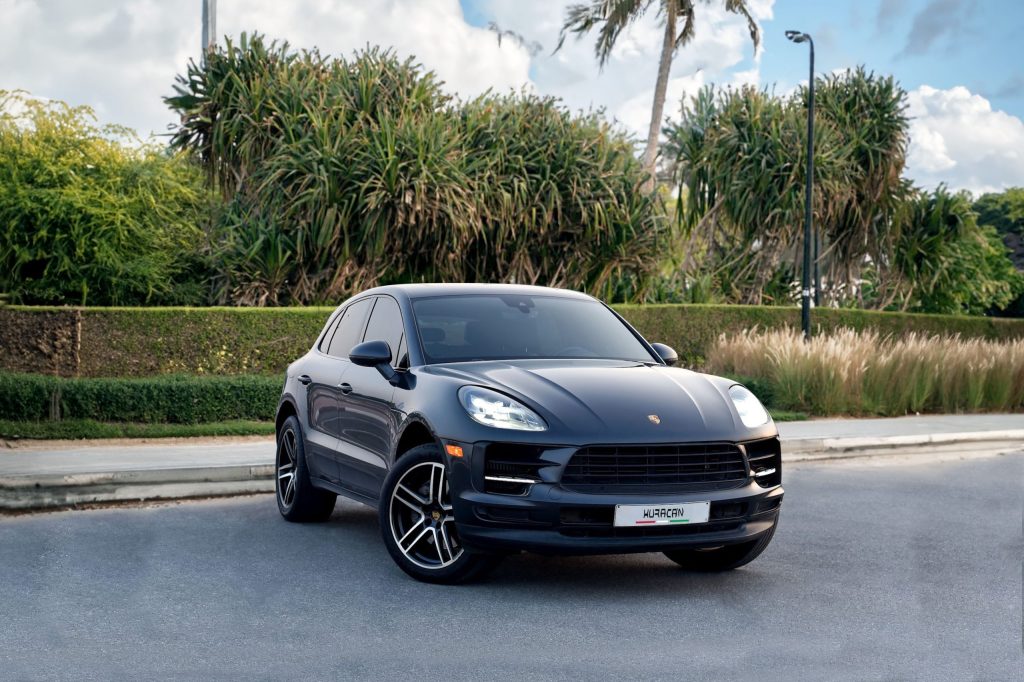 Rent Porsche Macan S in Dubai