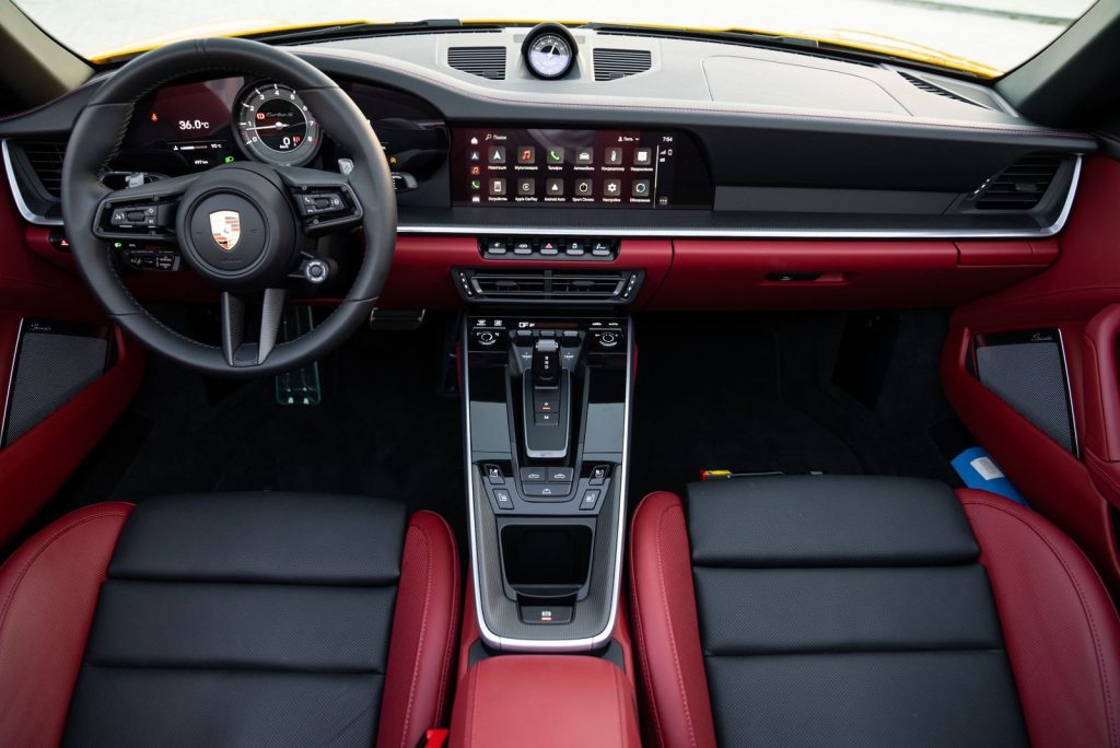 Rent Porsche 911 turbo S Spyder in Dubai