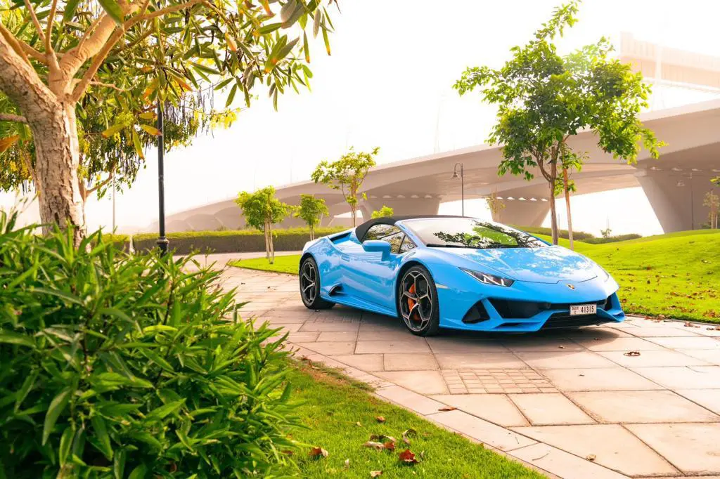 Rent Lamborghini Huracan Evo in Dubai