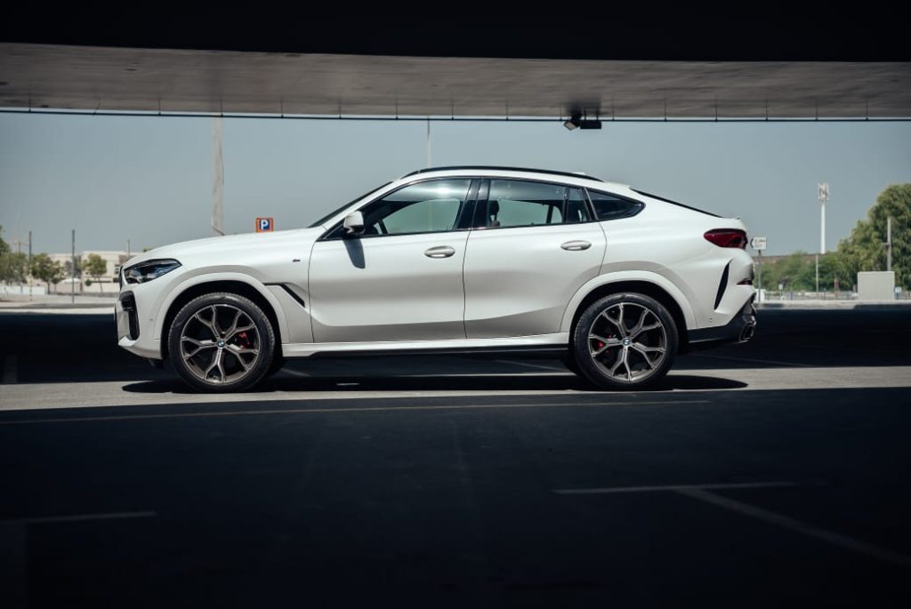 Rent BMW X6 in Dubai