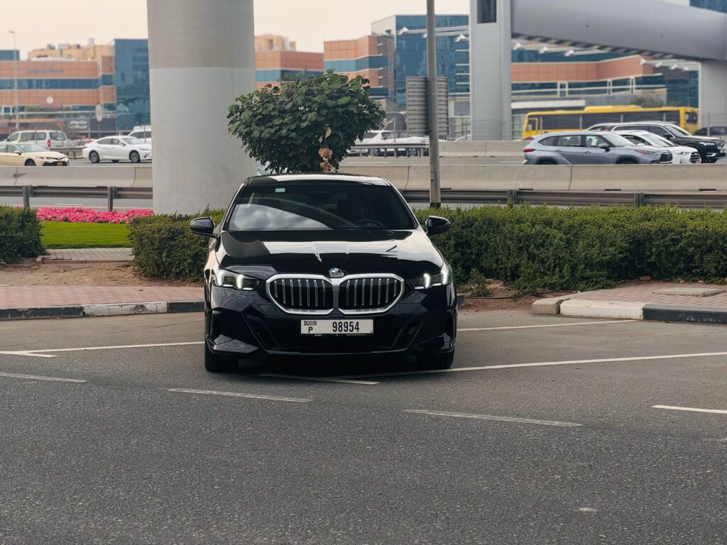 BMW 520I - 5 Series 2025