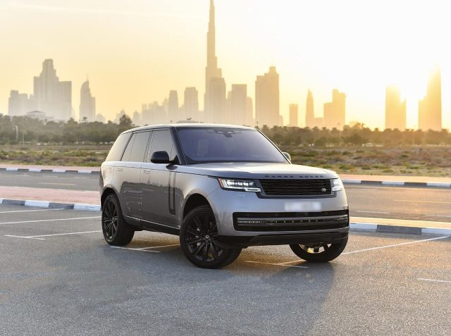 Rent Range Rover Vouge in Dubai